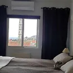 Casa De Personas فيلة كاليبي