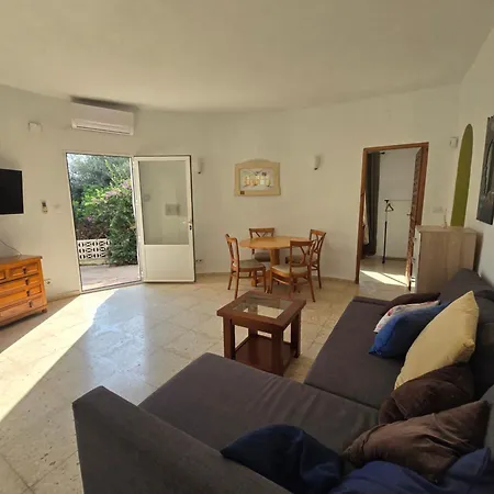 Casa De Personas *