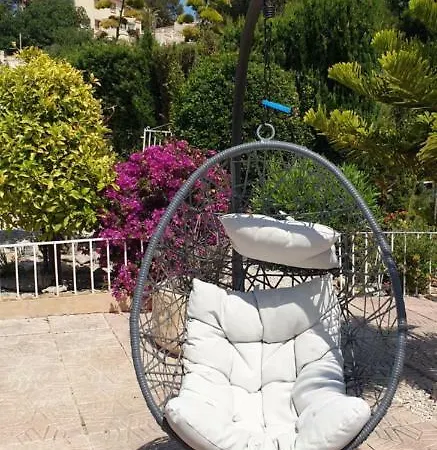 Casa De Personas Villa Calp